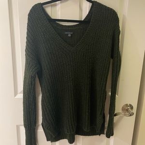 American Eagle Green Chunky Vneck Sweater with Zippers on Sides (size: small)